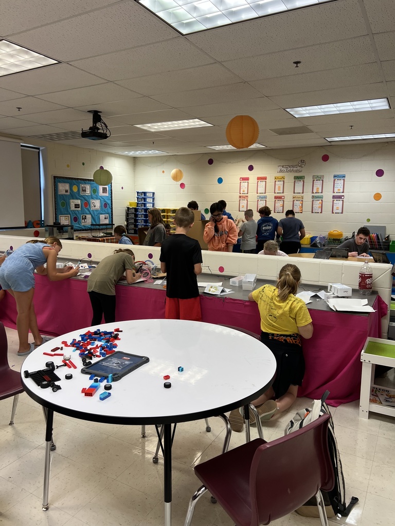 Middle School Maker Space club