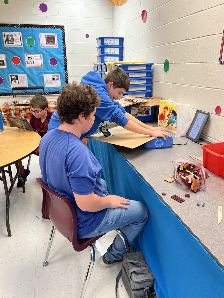 Middle School Maker Space club