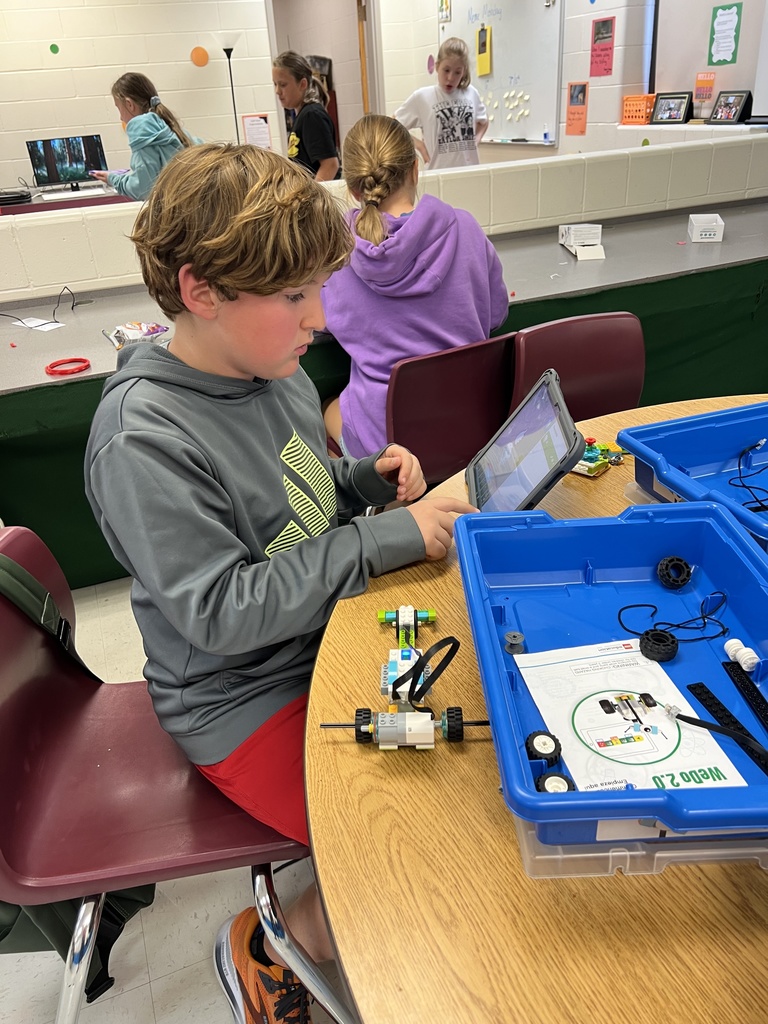 Middle School Maker Space club