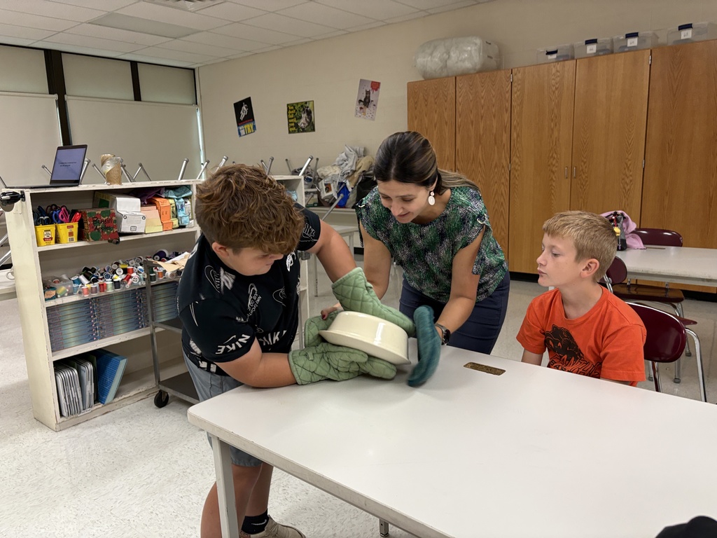 FACS 6th grade making Sticky Buns
