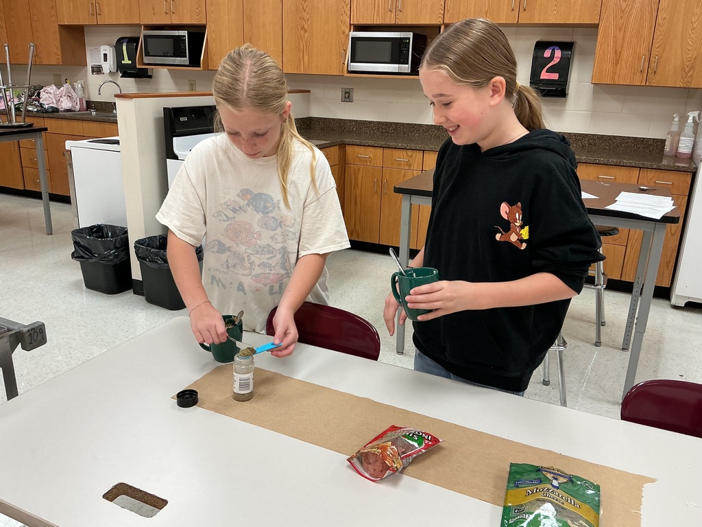 FACS 6th grade making Microwave Mug Pizza