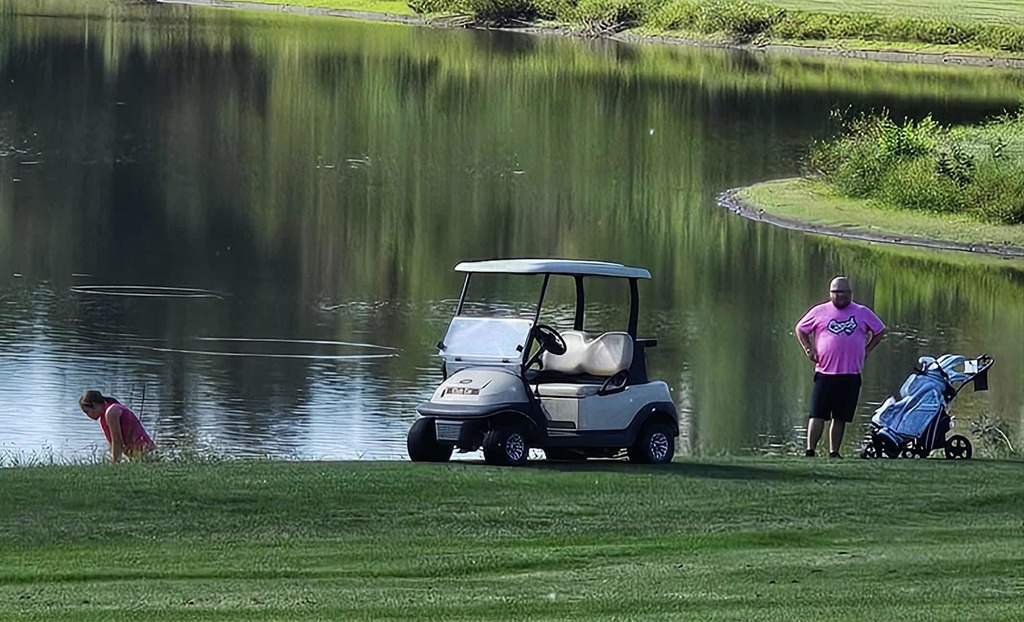 Girls golf team at Norwoods