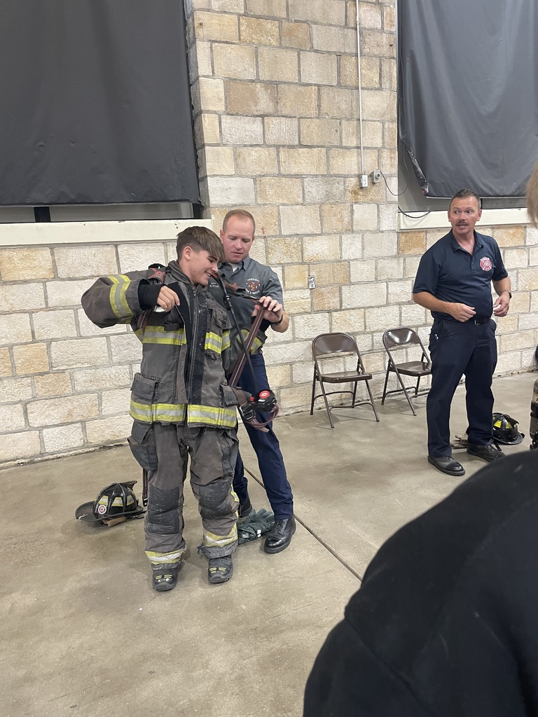 8th grade students attend career expo in Hannibal