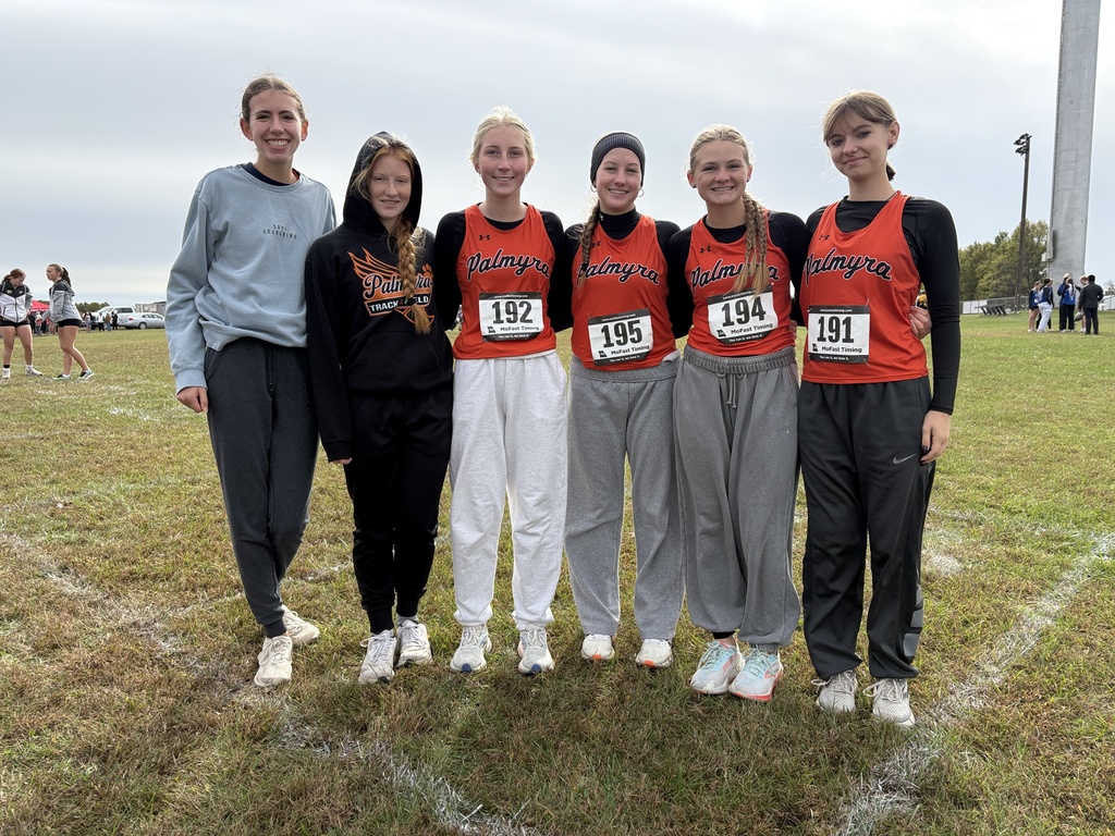 girls cross country runners before the race