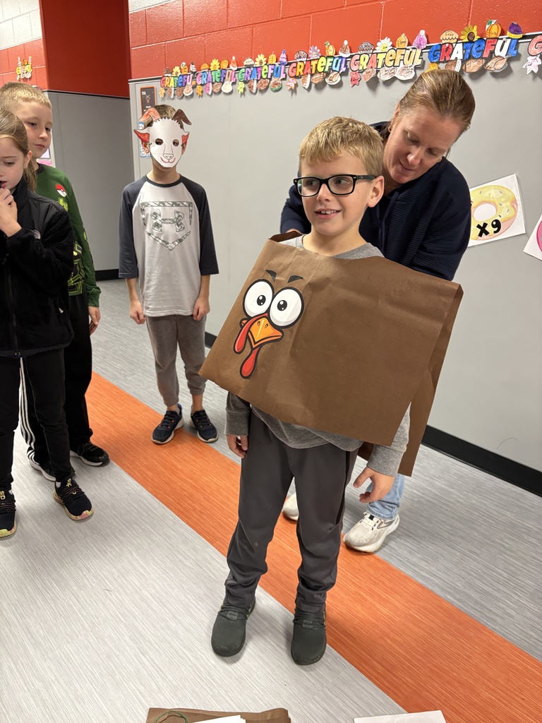 2nd grade perform The Great Turkey Race