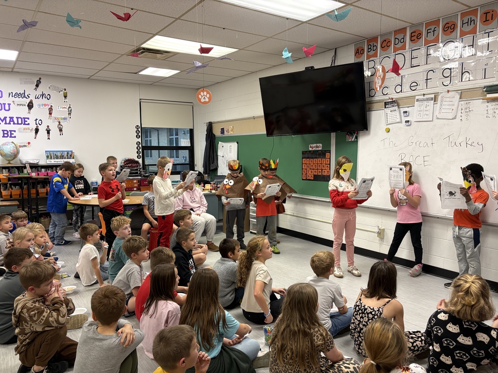 2nd grade perform The Great Turkey Race