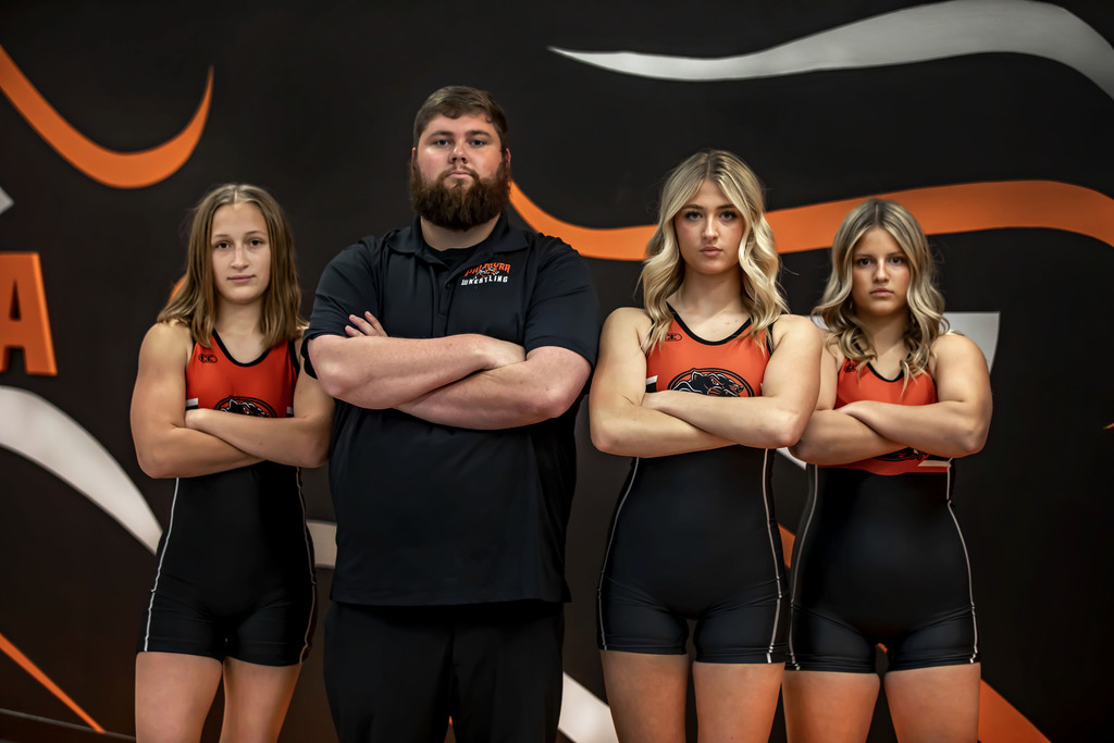 Palmyra wrestling girls team
