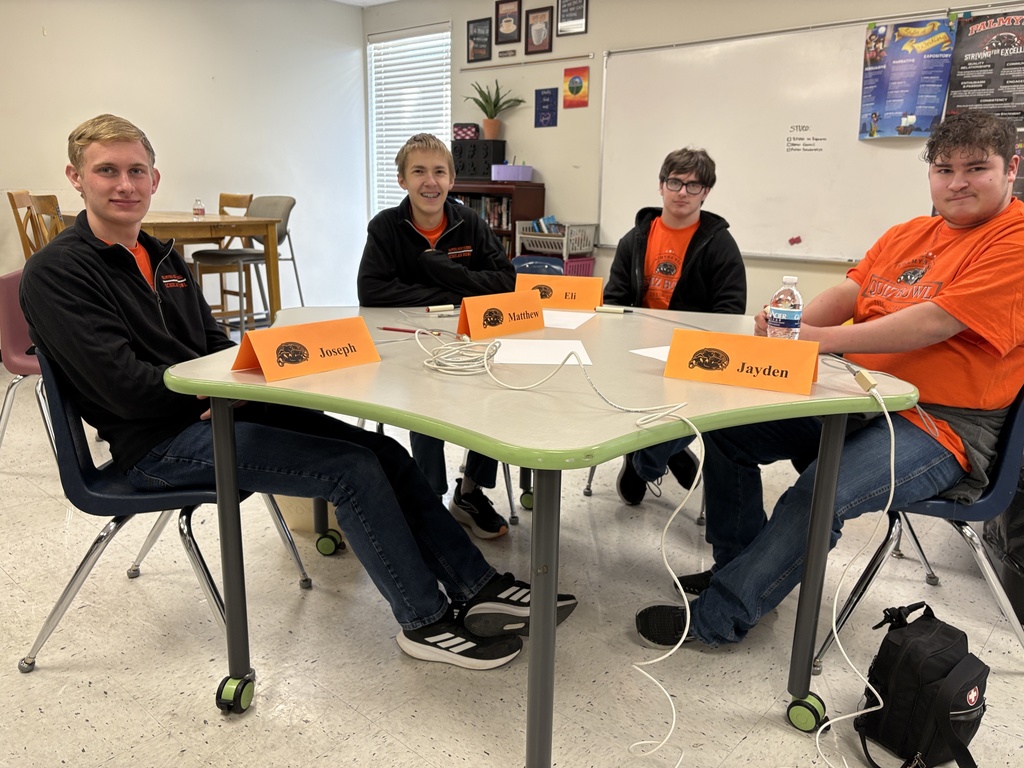 PHS Quiz Bowl team prepares for play