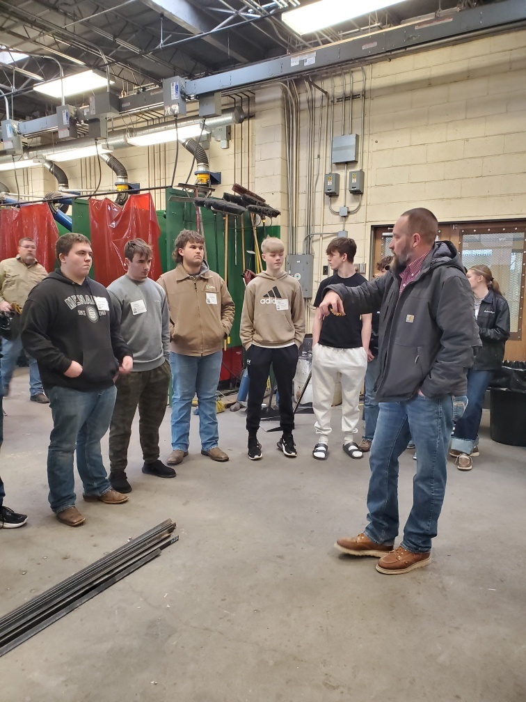 PHS students tour the Hannibal Career and Technical Center