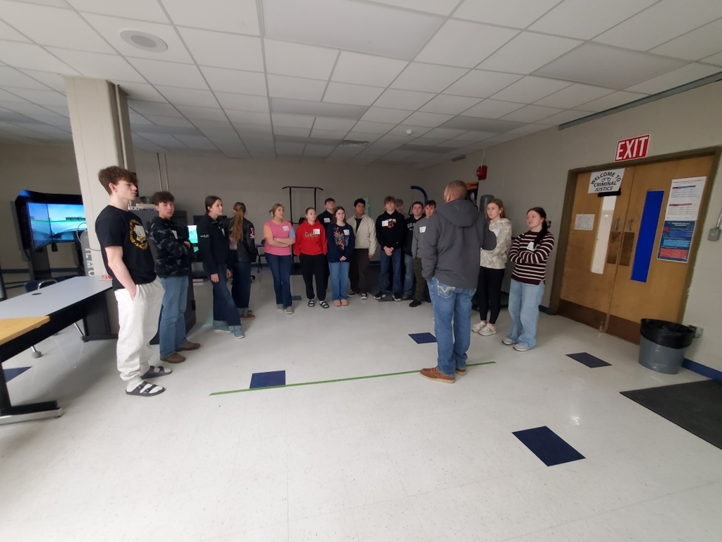PHS students tour the Hannibal Career and Technical Center