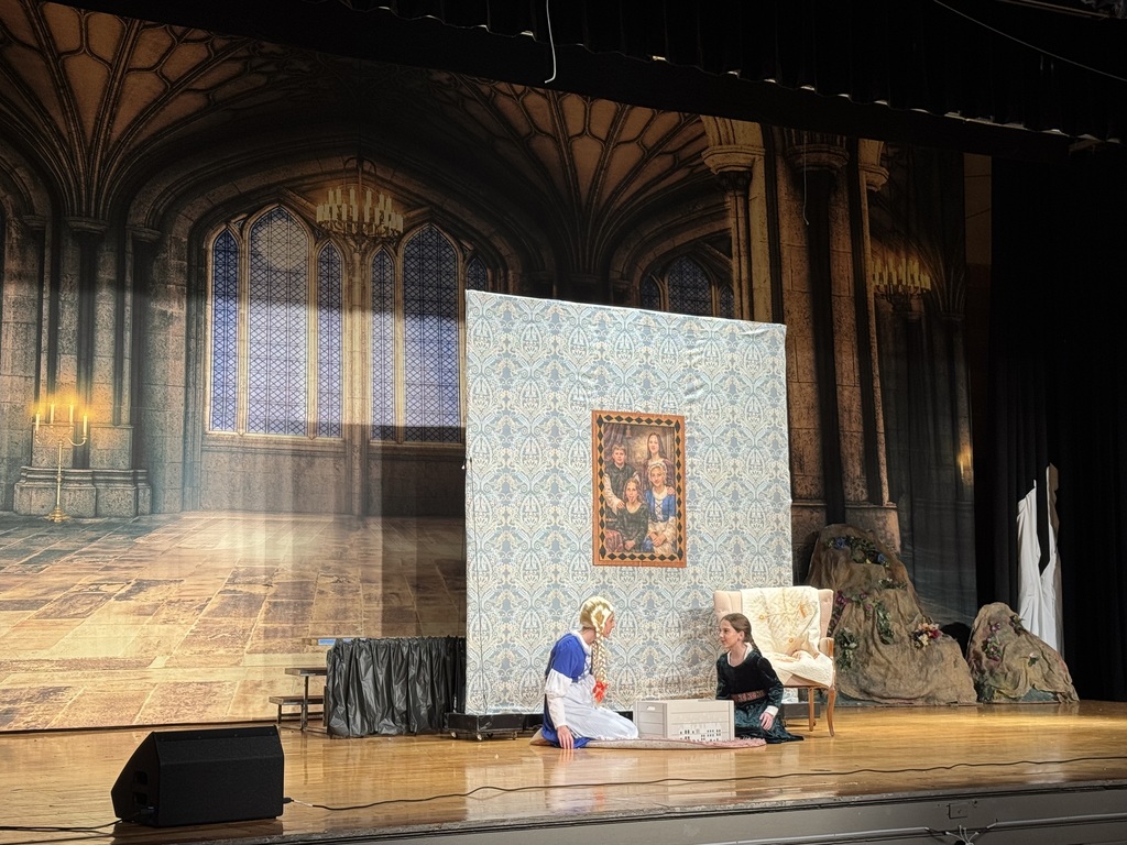 Frozen Jr performed by Palmyra Middle School