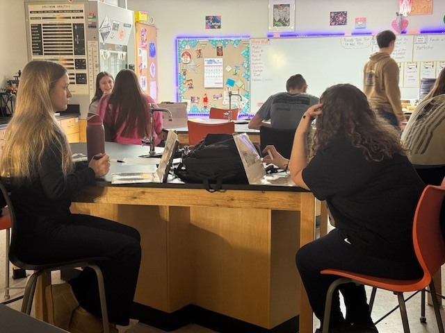 Physical Science students play periodic table battleship