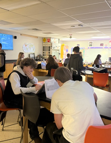 Physical Science students play periodic table battleship