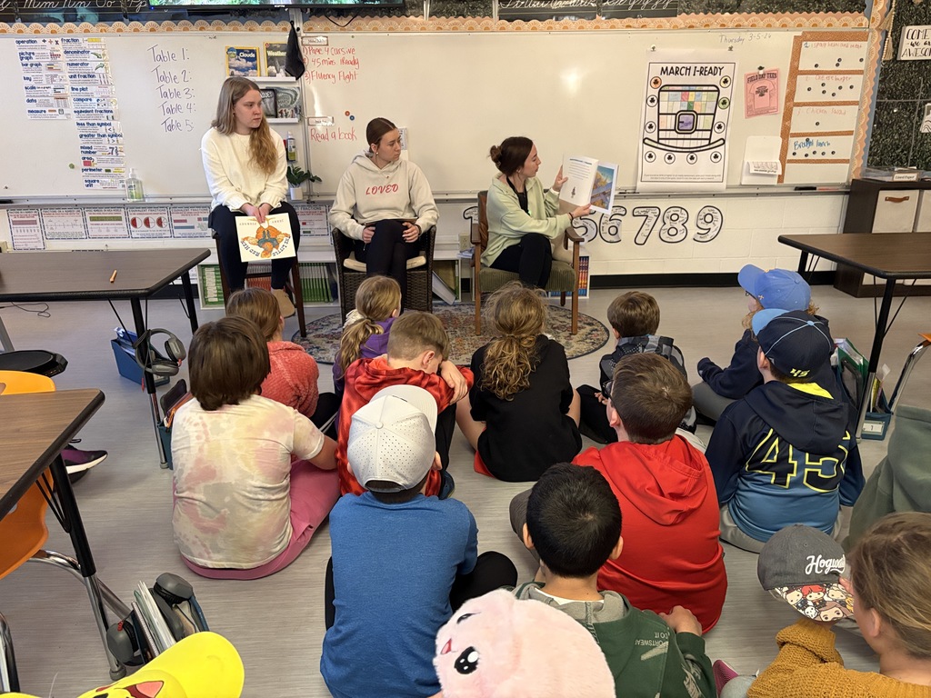PHS Stuco students read to PES students