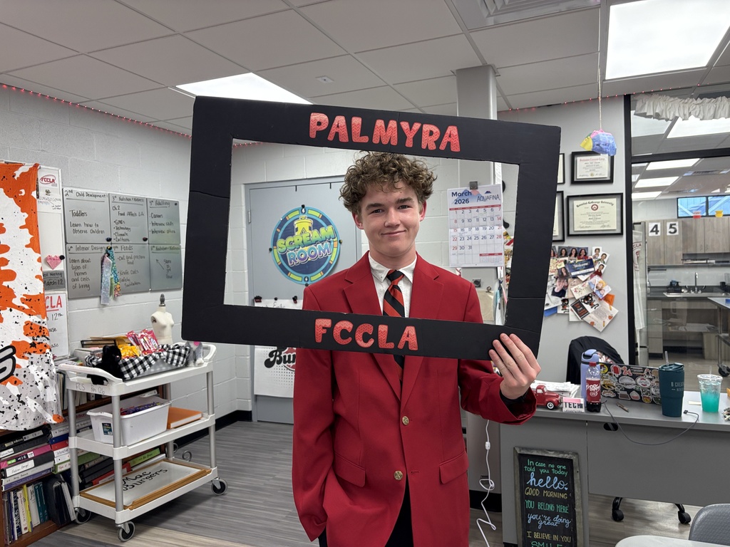 FCCLA member with photo frame