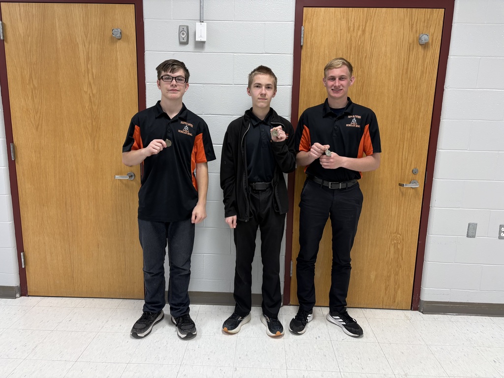 JV and Varsity quiz bowl members of all tourney team at CCC tourney