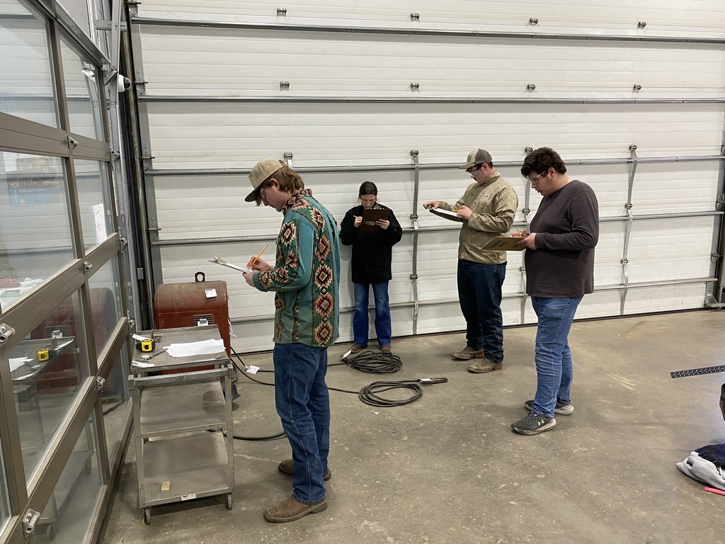 Palmyra FFA hosted contest