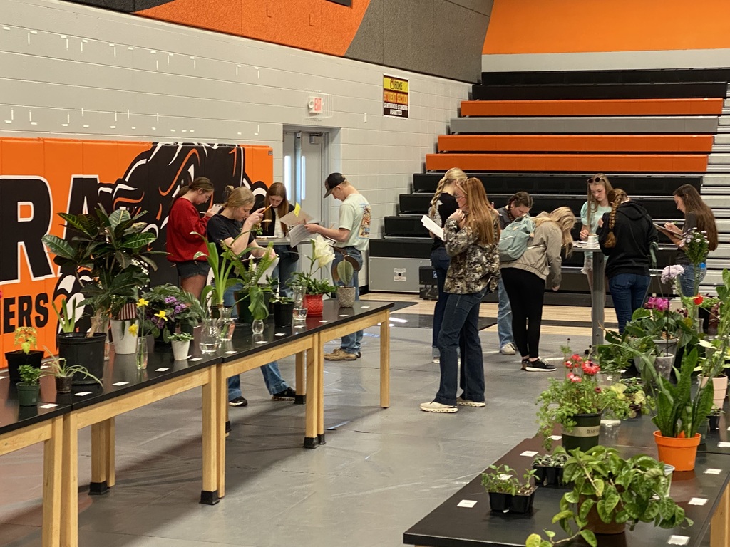 Palmyra FFA hosted contest for floriculture