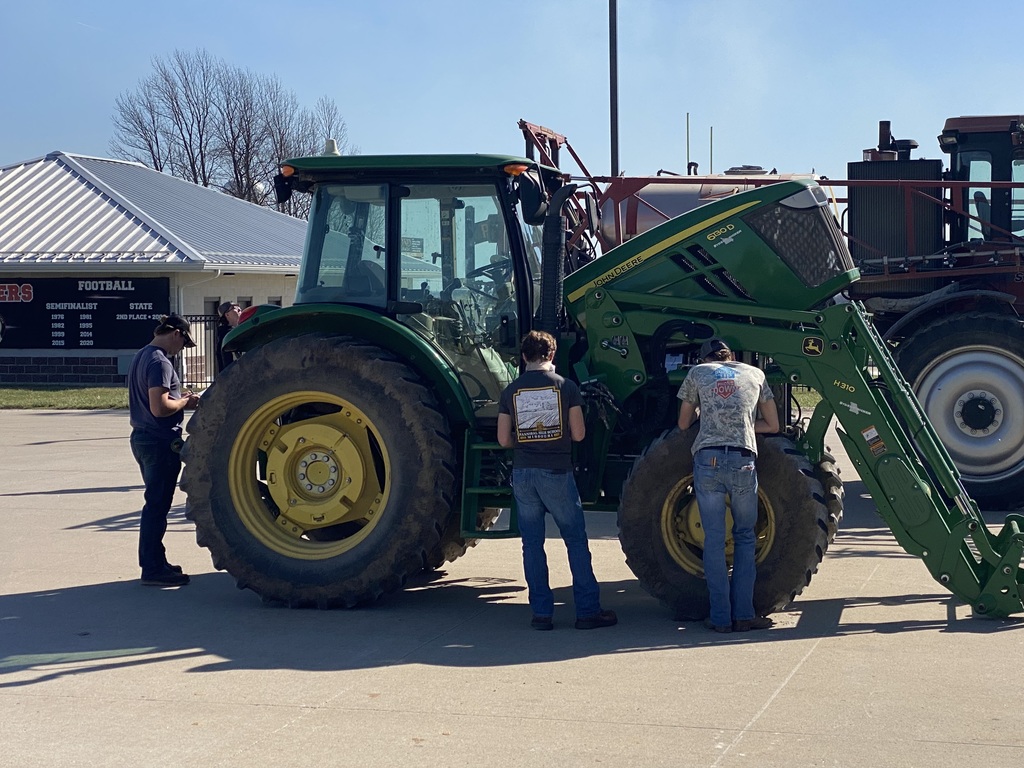 Palmyra FFA hosted contest