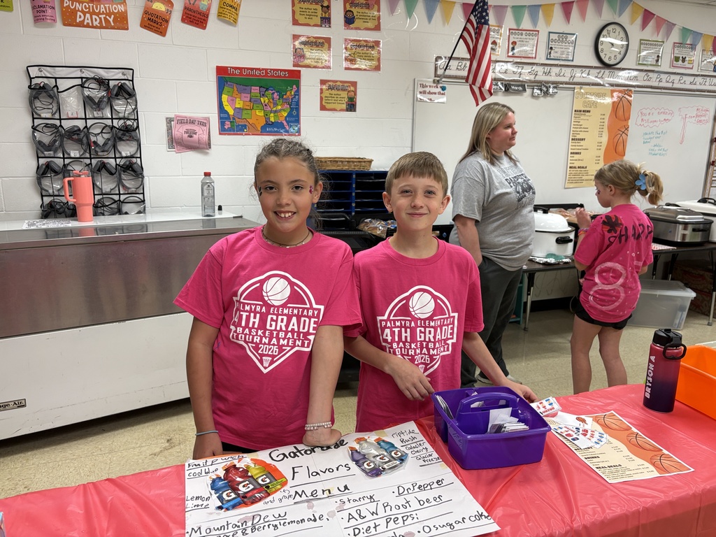 4th grade students working concession stand