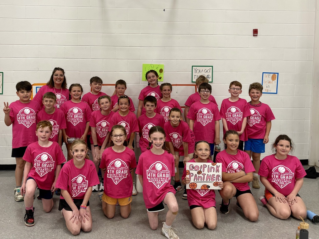 Mrs Myer's 4th grade basketball team and class