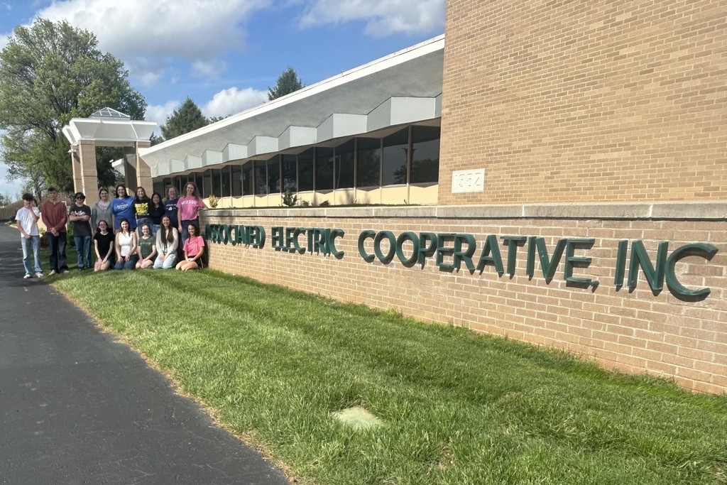 Palmyra High School FBLA Students toured Associated Electric Cooperative in Springfield MO