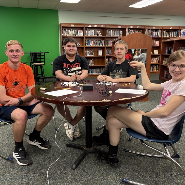 PHS Quiz Bowl team preparing for their match 