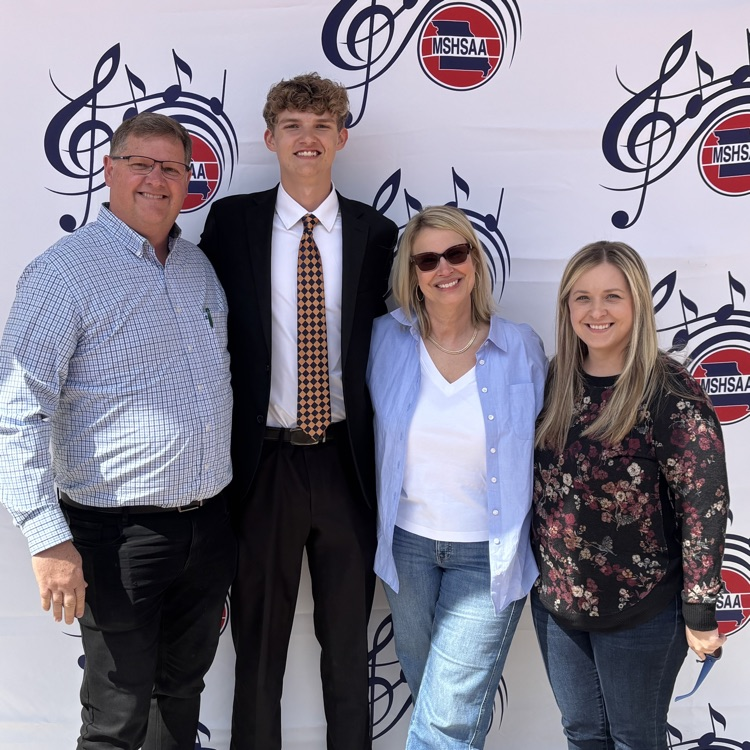 student with family at music festival 