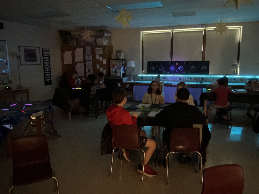Science lesson on space at Palmyra Middle School, classroom picture