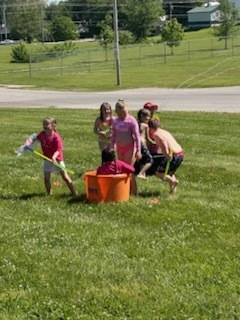 Kindergarten students water play day