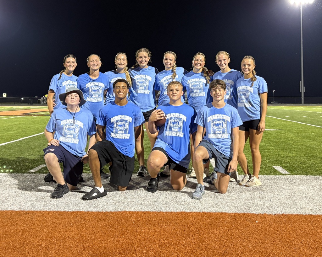 sophomore powderpuff participants