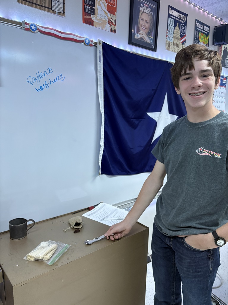 students exploring civil war artifacts