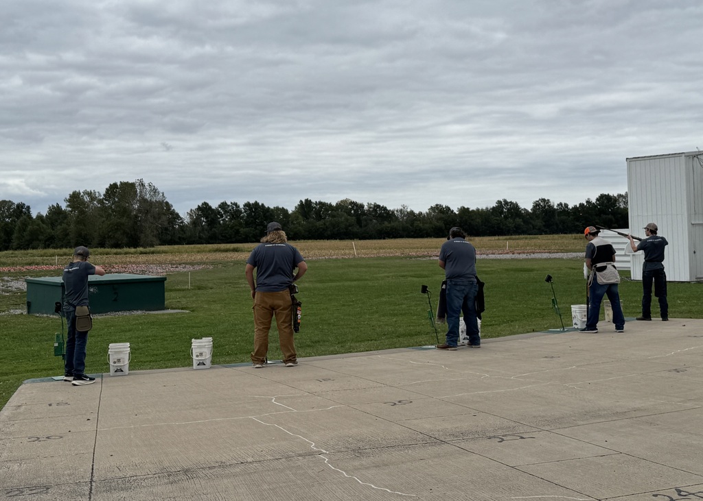 Palmyra FFA Trap team on line shooting