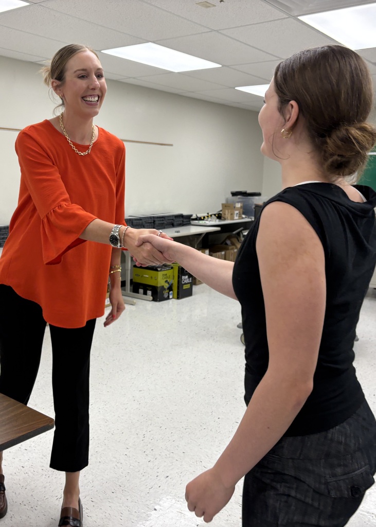 student introducing themself during mock interview 