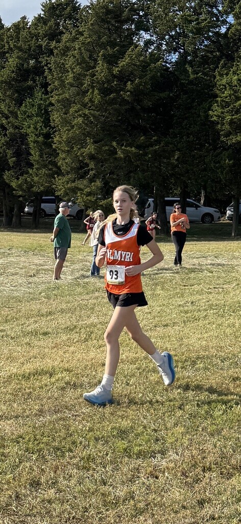 MS girls runner and medalist