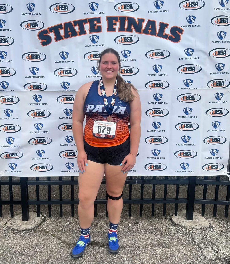 Reagan McGlauchlen — 3rd place in 1A Discus!