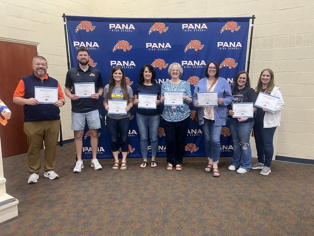 5 Years of Service  (pictured below, left to right) Kevin McDonald, Riley Dugan, Casey Ruppert, Beth Mcleod,  Suzanne Robinson, Emily Icenogle, Nicole Martell, Patricia Wright. Not Pictured: Eli Holman, Brenda Krusely, Lori Magnussen, Robert Wooley, Brooke Kiser, Jessica Lanier, Kate Smith.