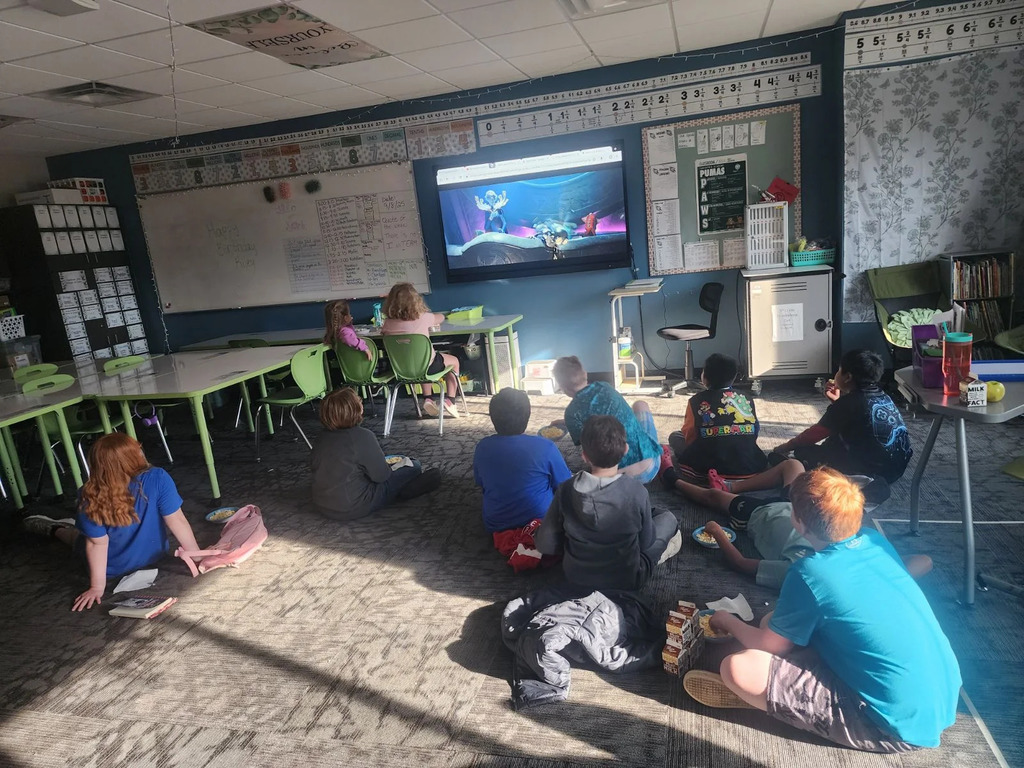 Mrs. Gonzalez's class enjoyed their movie and popcorn!