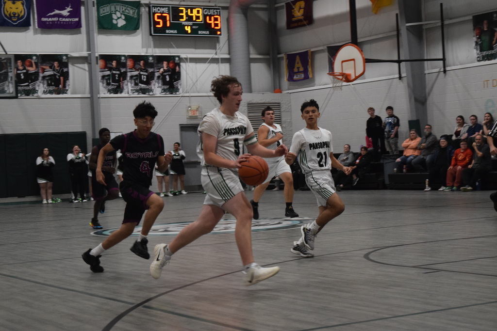 Deon Danner in a fastbreak