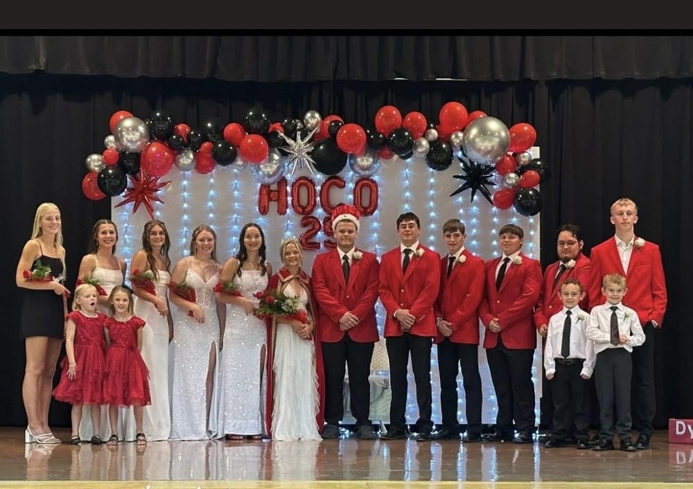 Plainview’s 2025 homecoming court front row (l to r): Hannah Darnall, Emma Sauser, Addie Hodson, Kenzie Doerr, Peighton Arlt, Morgan Nincehelser, Hayven Stewart, Gage Walton, Carter Parr, Dylan Ward, Jaren Hergert, Karter Lingenfelter, Amelia Sauser and Olivia Goetzinger and Riggins Schmidt and Decker White.