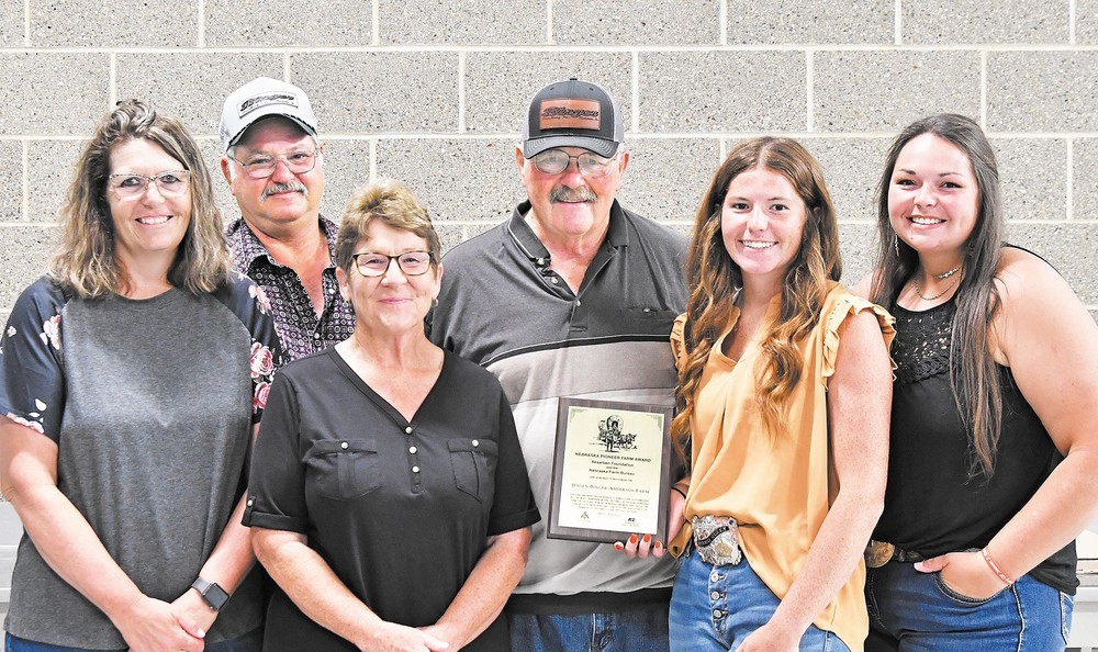 Jensen Binger Anderson-Pioneer Farm Family, left to right: Christy Anderson, Deon Anderson, Cindy Binger, Jerry Binger, Jozlyn Anderson, Jordyn Anderson