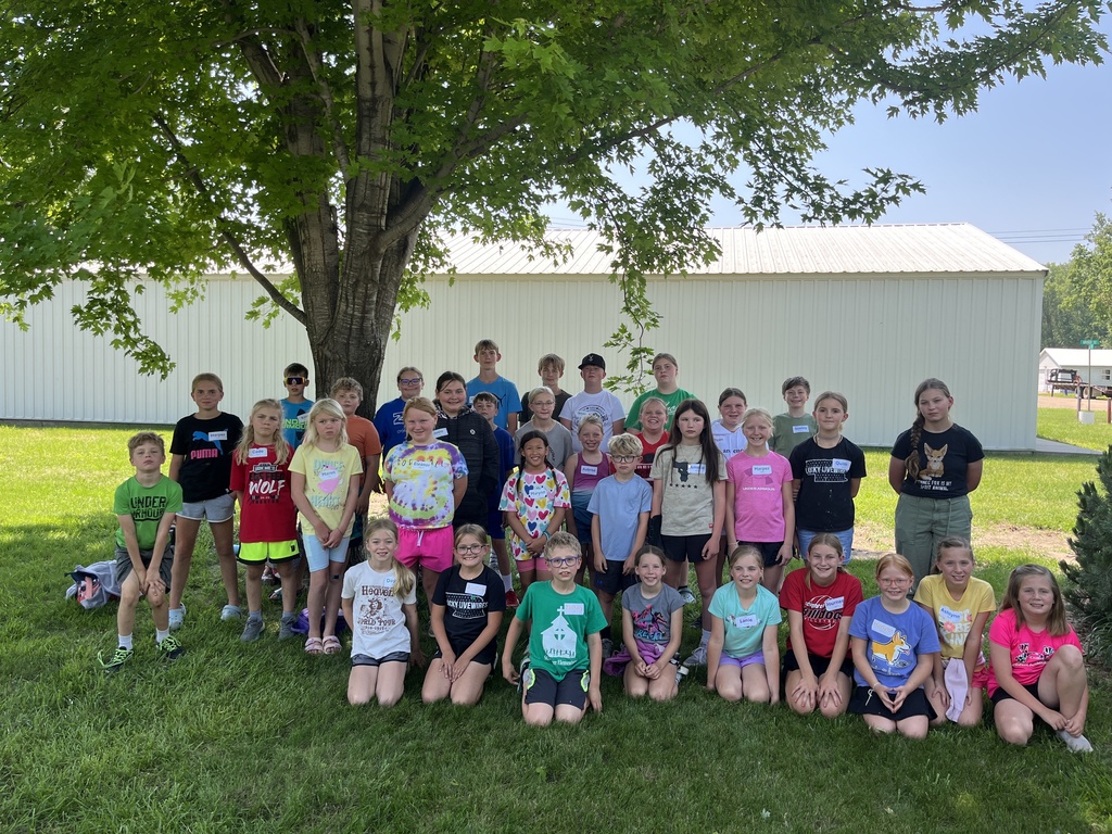 Forty 4-H members gather for 4-H project field day