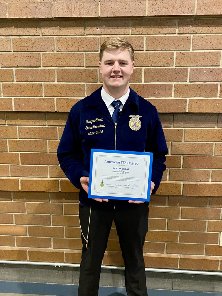 Reagan Choat with his American Degree