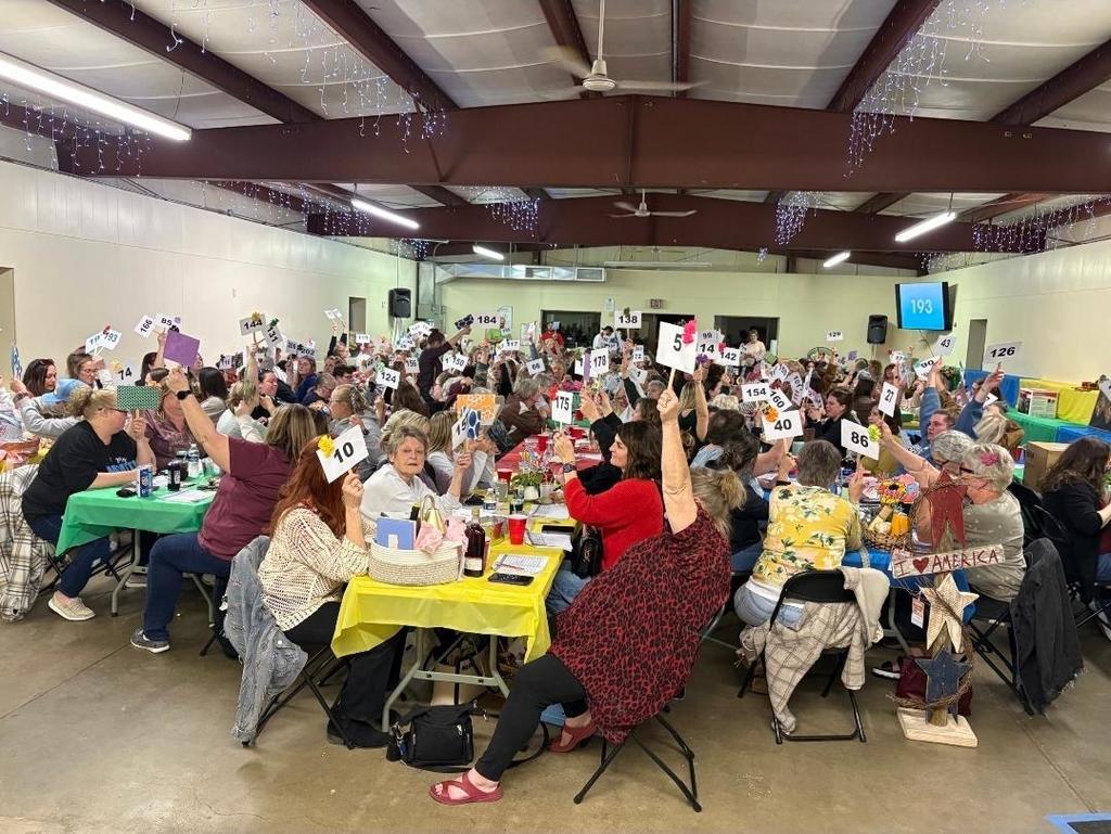 Ladies at the Quarter Mania in Niobrara