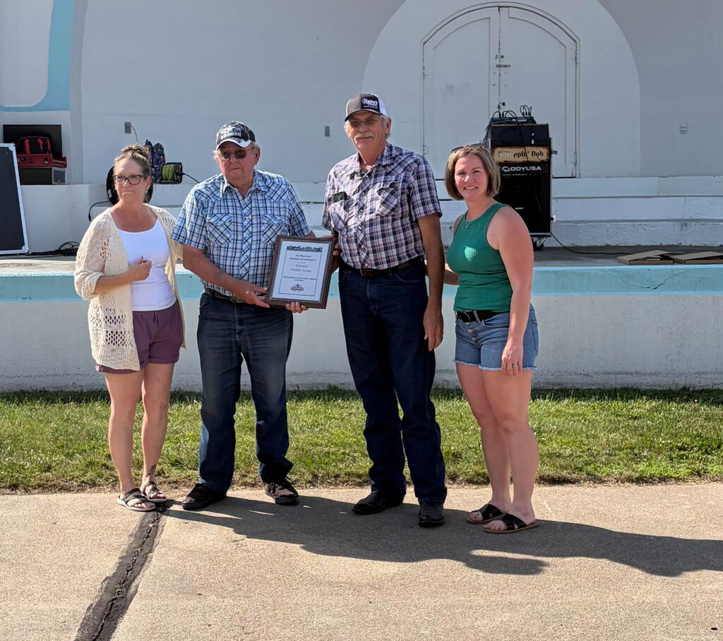 Chamber Member Melissa Hoffart, Marvin Elwood, Jr., Reid Elwood and Chamber Presidet Jodie Altwine