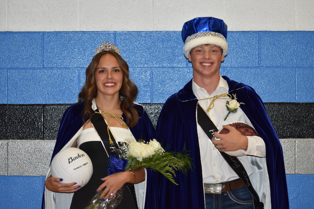 Niobrara High School Homecoming Queen and King