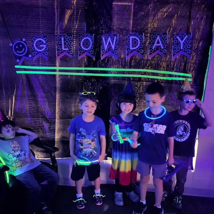 glow day