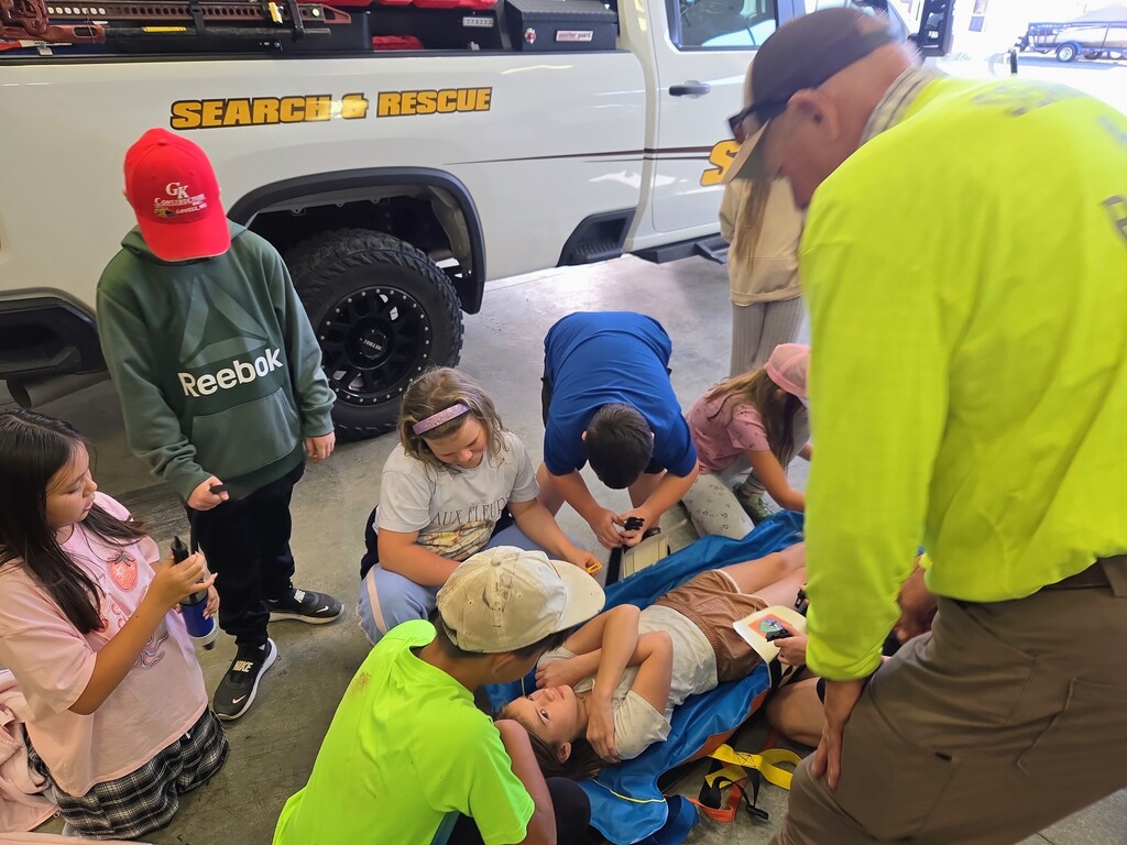 Eastside 5th Graders and Park County Search and Rescue