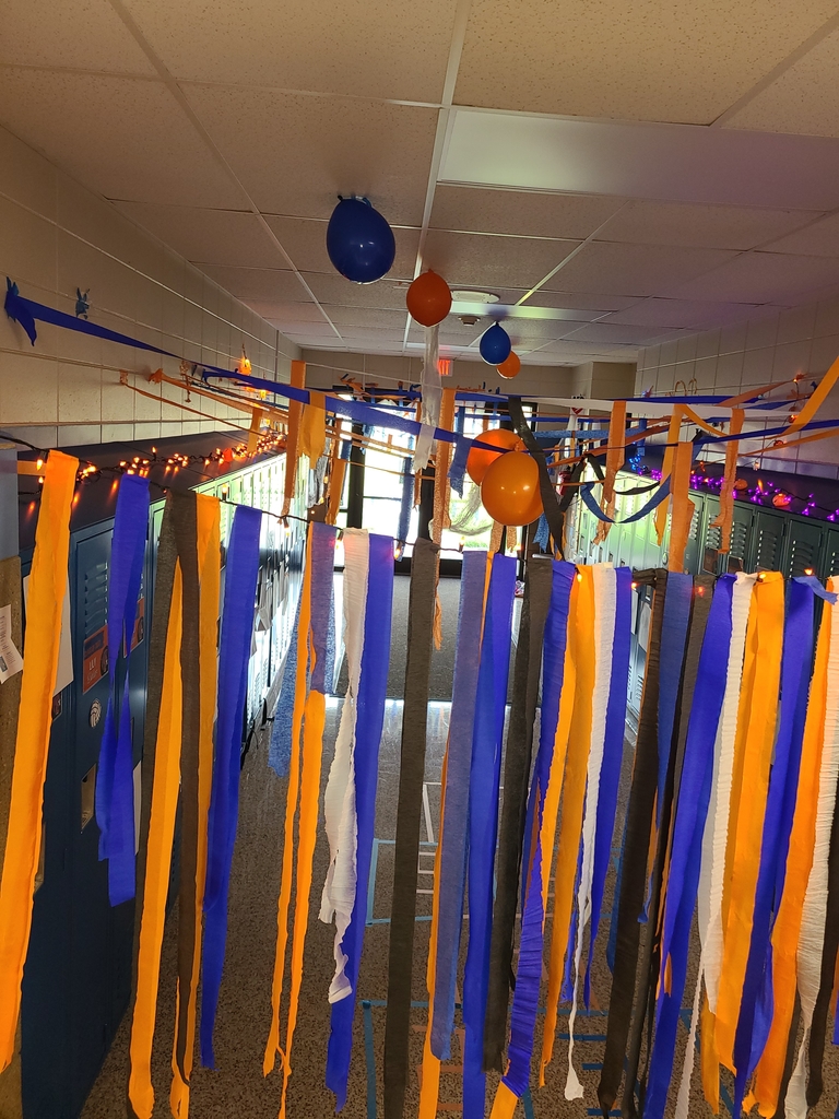 6th Grade Hallway