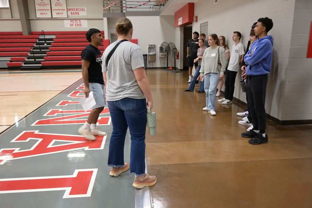 Students Tour the Gym.
